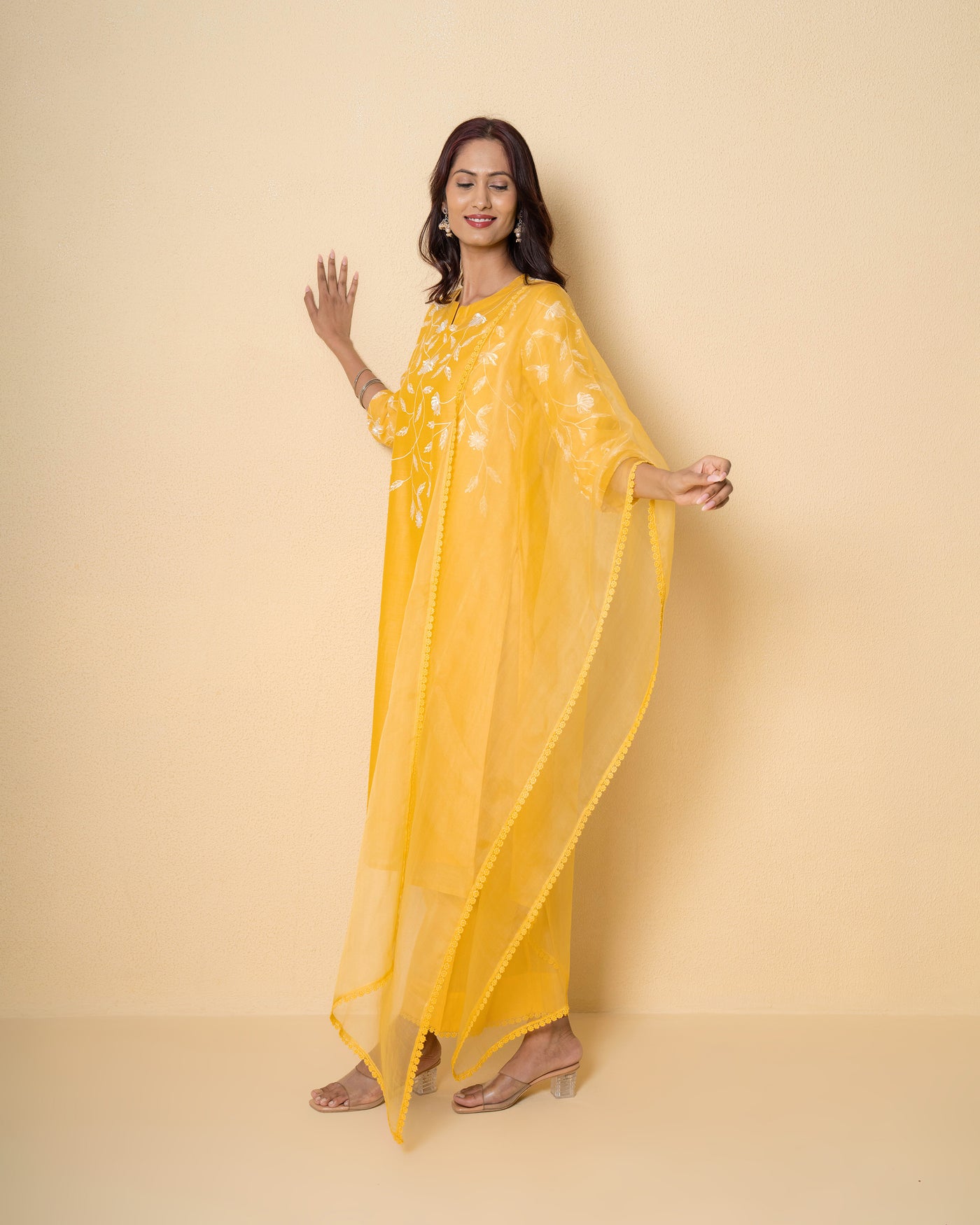 Amber Flora Embroidered Chanderi Suit Set
