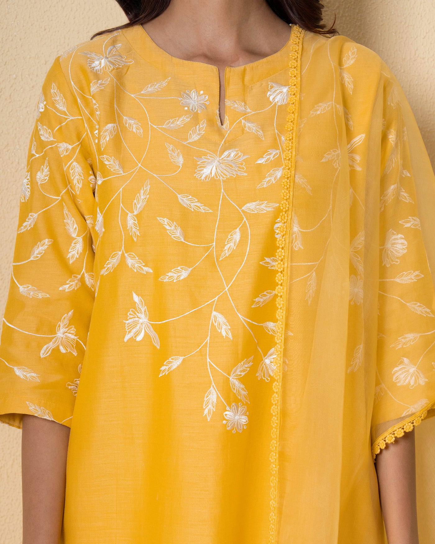 Amber Flora Embroidered Chanderi Suit Set
