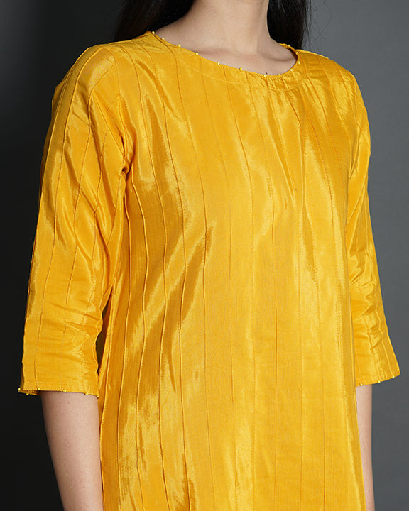 Bumble Bee Solid Summer Silk Kurta Set