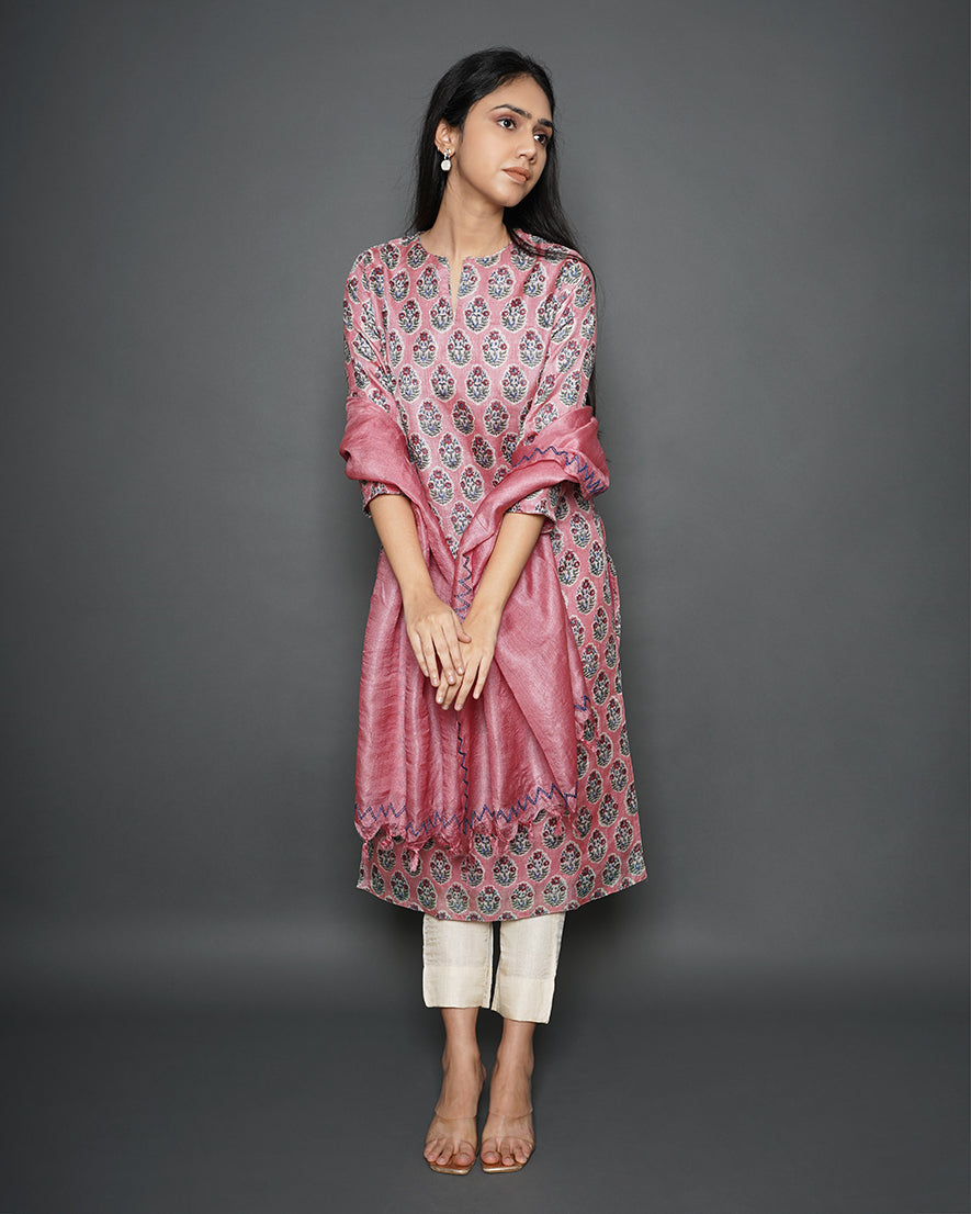 Floral Rouge Printed Tussar Silk Straight Kurta & Dupatta Set – Kameez
